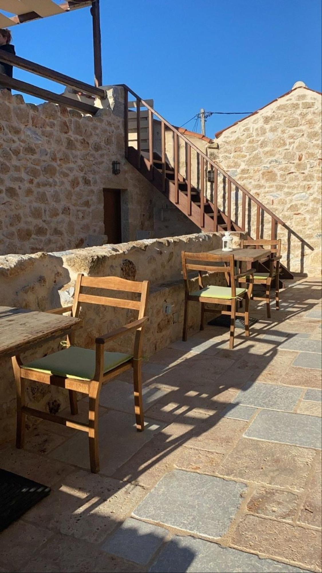 Korona Boutique Hotel Oitylo Exterior photo
